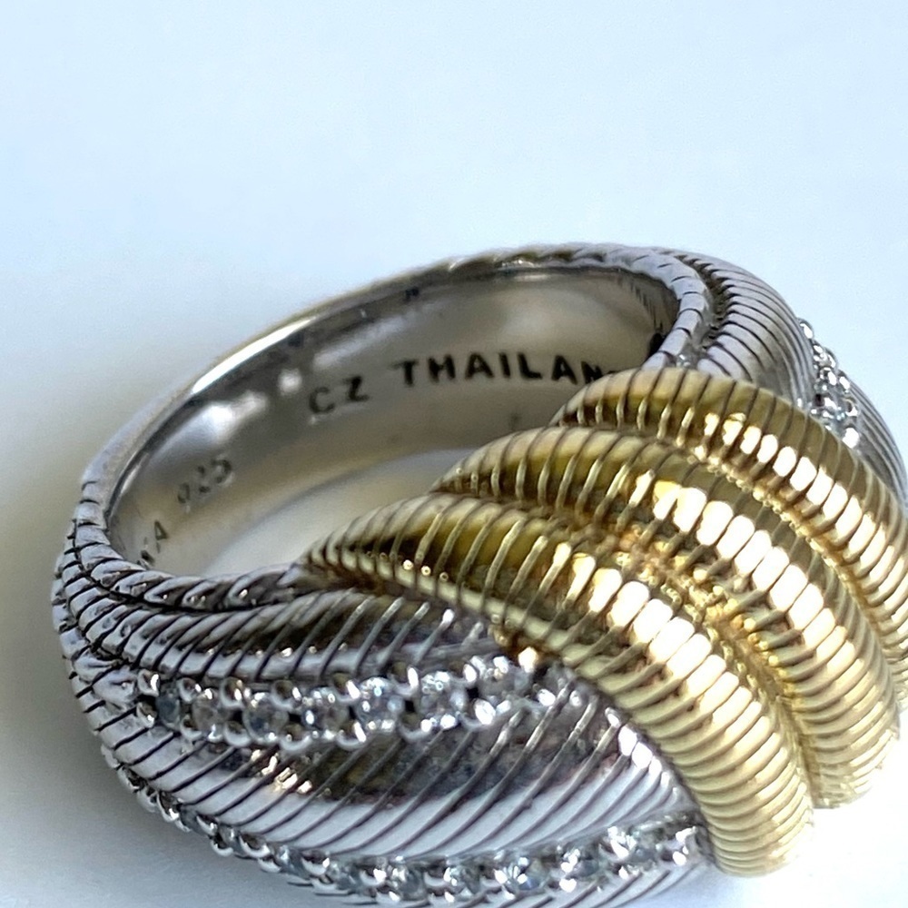 Judith Ripka Cocktail Ring Sterling Silver 14K Gold Faux Diamond Band Size 4.5 5 - Picture 3 of 9